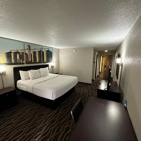 Days Inn & Suites By Wyndham Casey Eksteriør billede